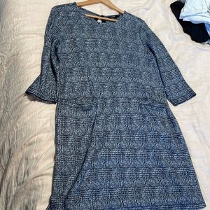 41 Hawthorn two pocket dress